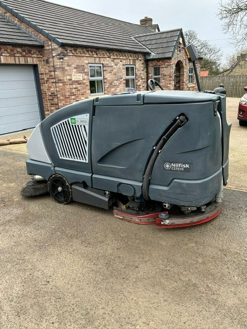 Nilfisk CA7010 Scrubber Drier