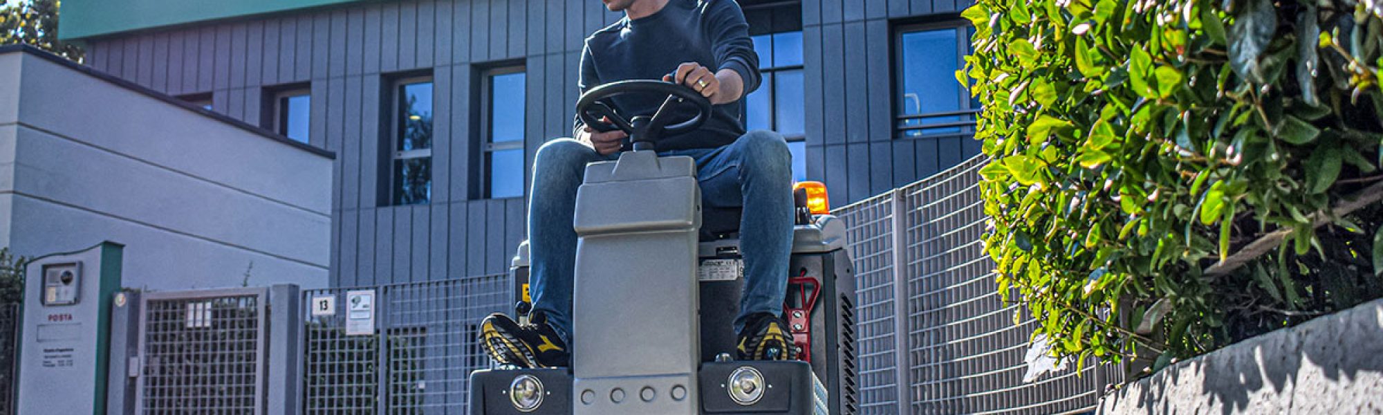 Professional_vaccum_cleaner_3