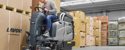 Cleaning a warehouse with the Duotech
